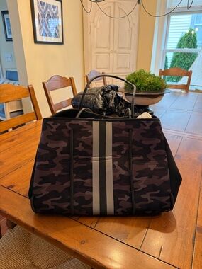 Women’s Camouflage Tote Bag with Center Stripe